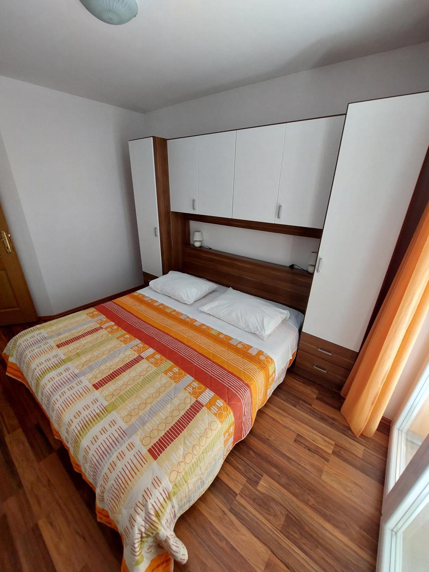 Apartments Palit 라브 외부 사진