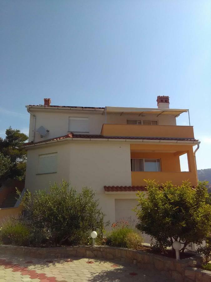 Apartments Palit 라브 외부 사진