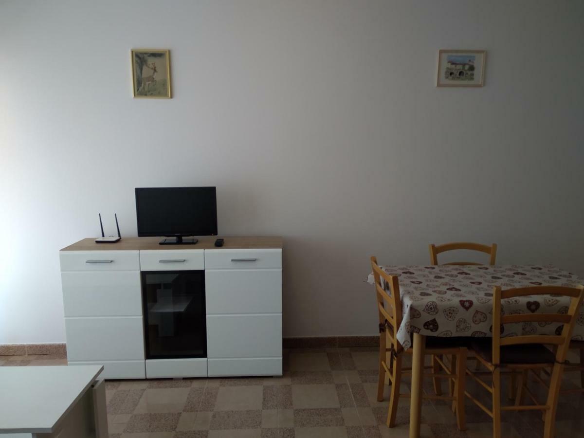 Apartments Palit 라브 외부 사진