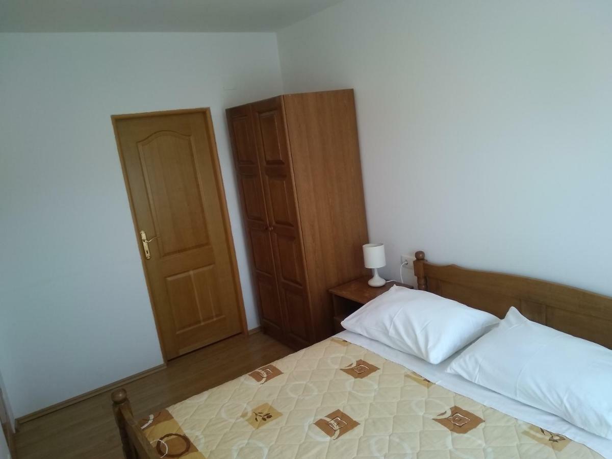 Apartments Palit 라브 외부 사진