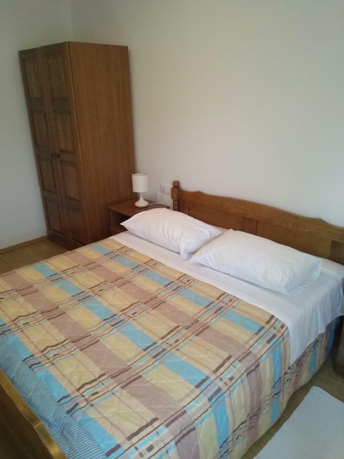 Apartments Palit 라브 외부 사진