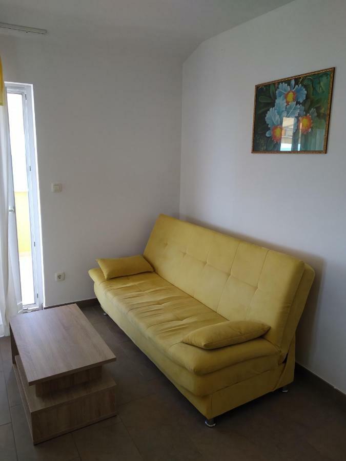 Apartments Palit 라브 외부 사진