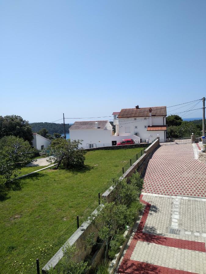 Apartments Palit 라브 외부 사진