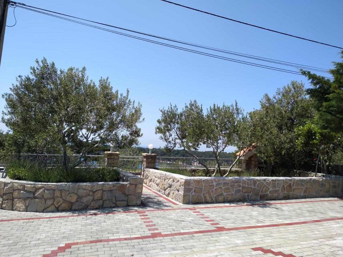 Apartments Palit 라브 외부 사진