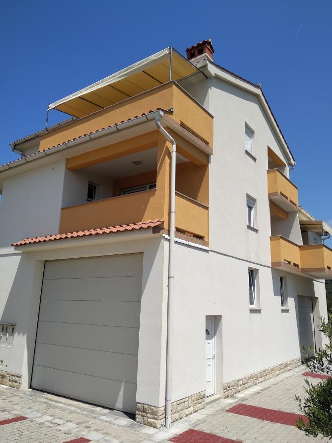 Apartments Palit 라브 외부 사진